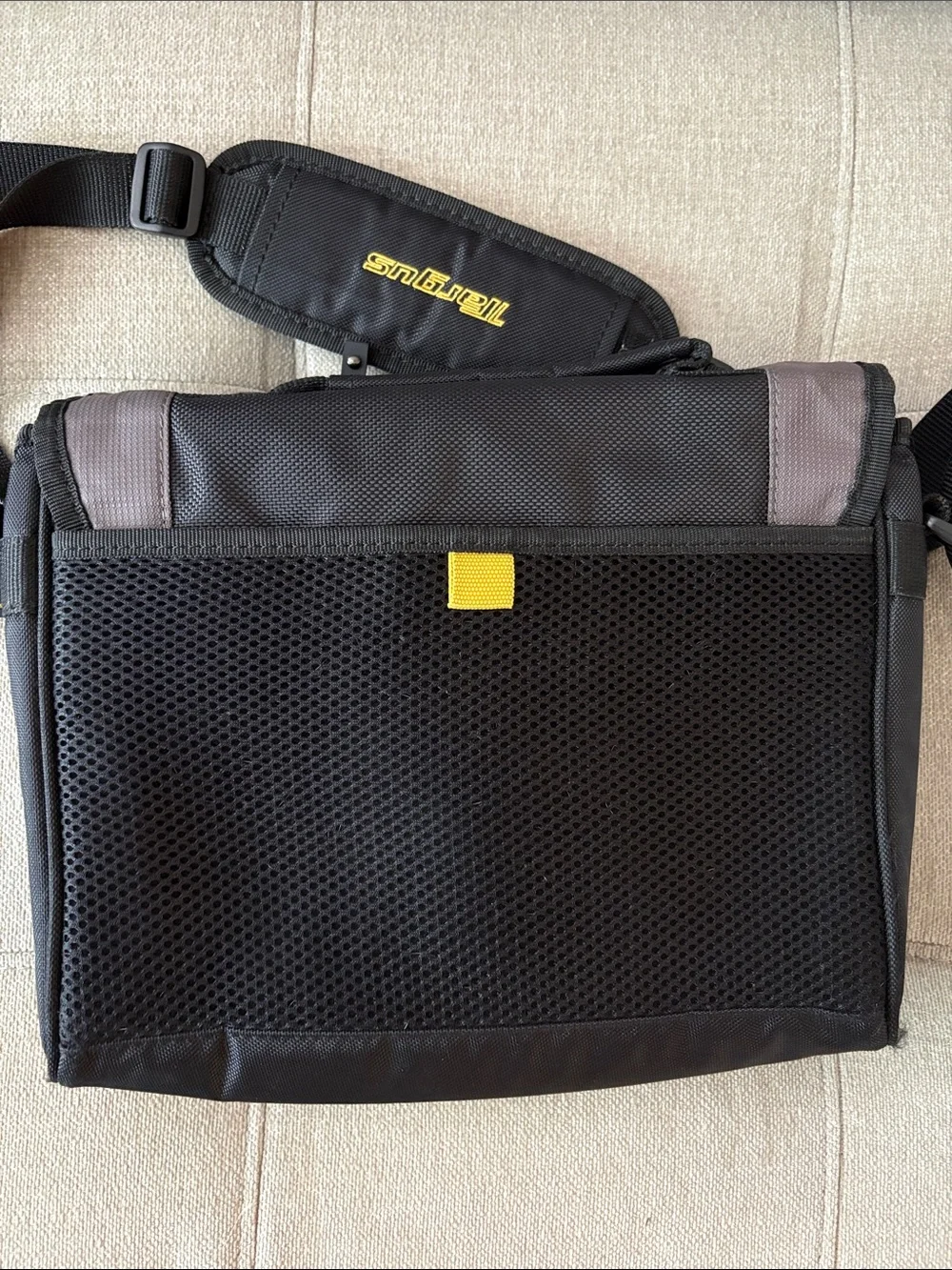 TARGUS CityGear Messenger Bag 10.2